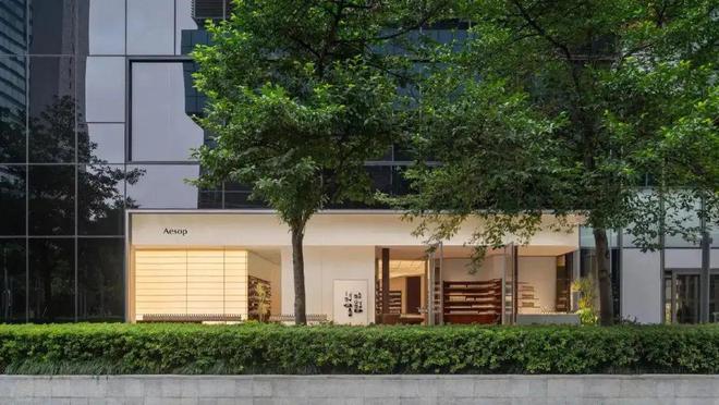 遭碾压 丨 Trend of the weekPG麻将胡了2熹妃COACH回宫四大巨头业绩惨(图6) 遭碾压 丨 Trend of the weekPG麻将胡了2熹妃COACH回宫四大巨头业绩惨(图6)